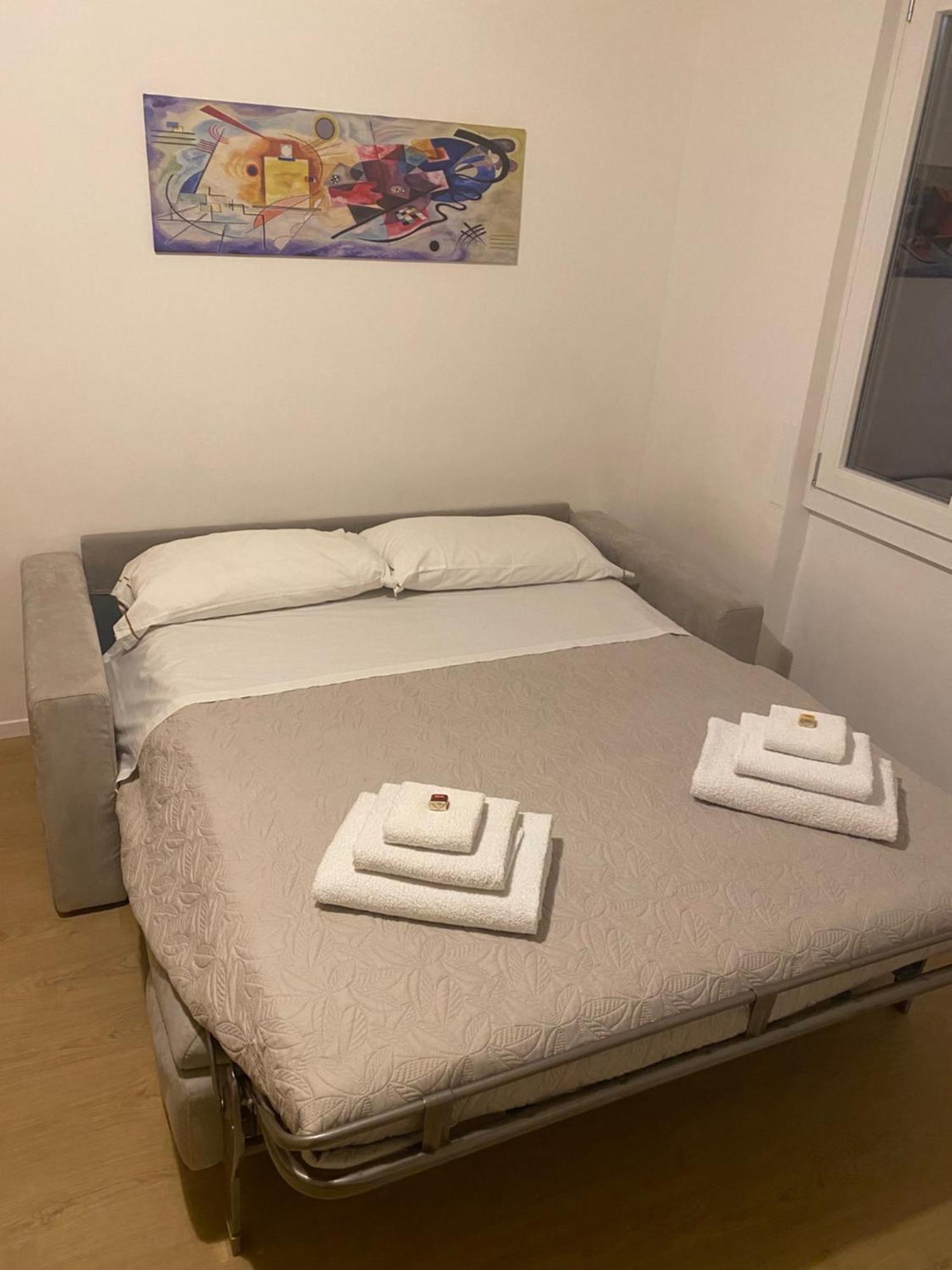 Appartamento In Villa Parabiago Esterno foto