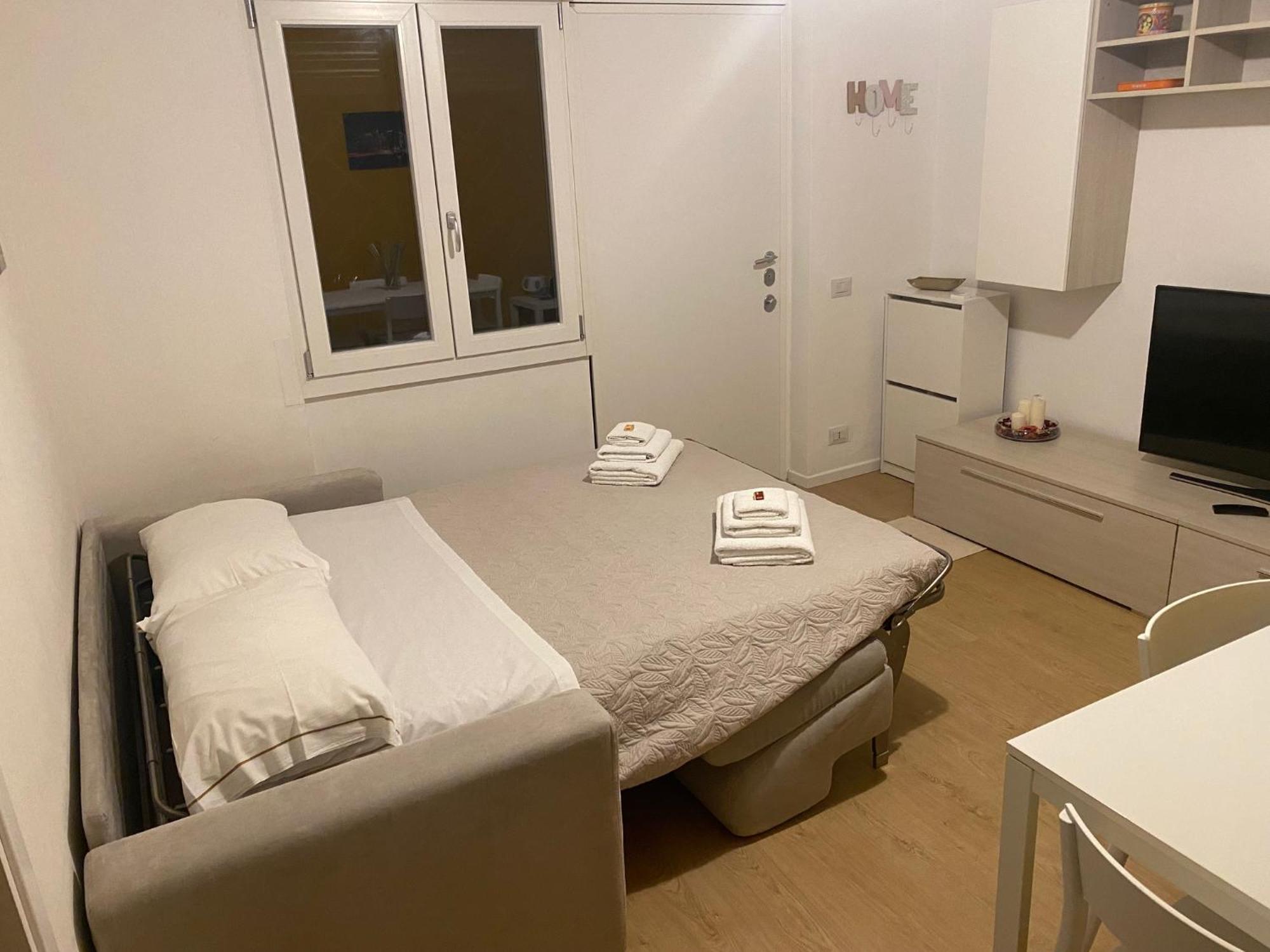 Appartamento In Villa Parabiago Esterno foto